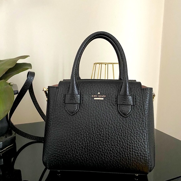 kate spade Handbags - Kate spade black handle crossbody leather bag